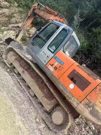 Buy Hitachi EX200-3 Used Excavator / 3 Buy Hitachi EX200-3 Used Excavator / 3