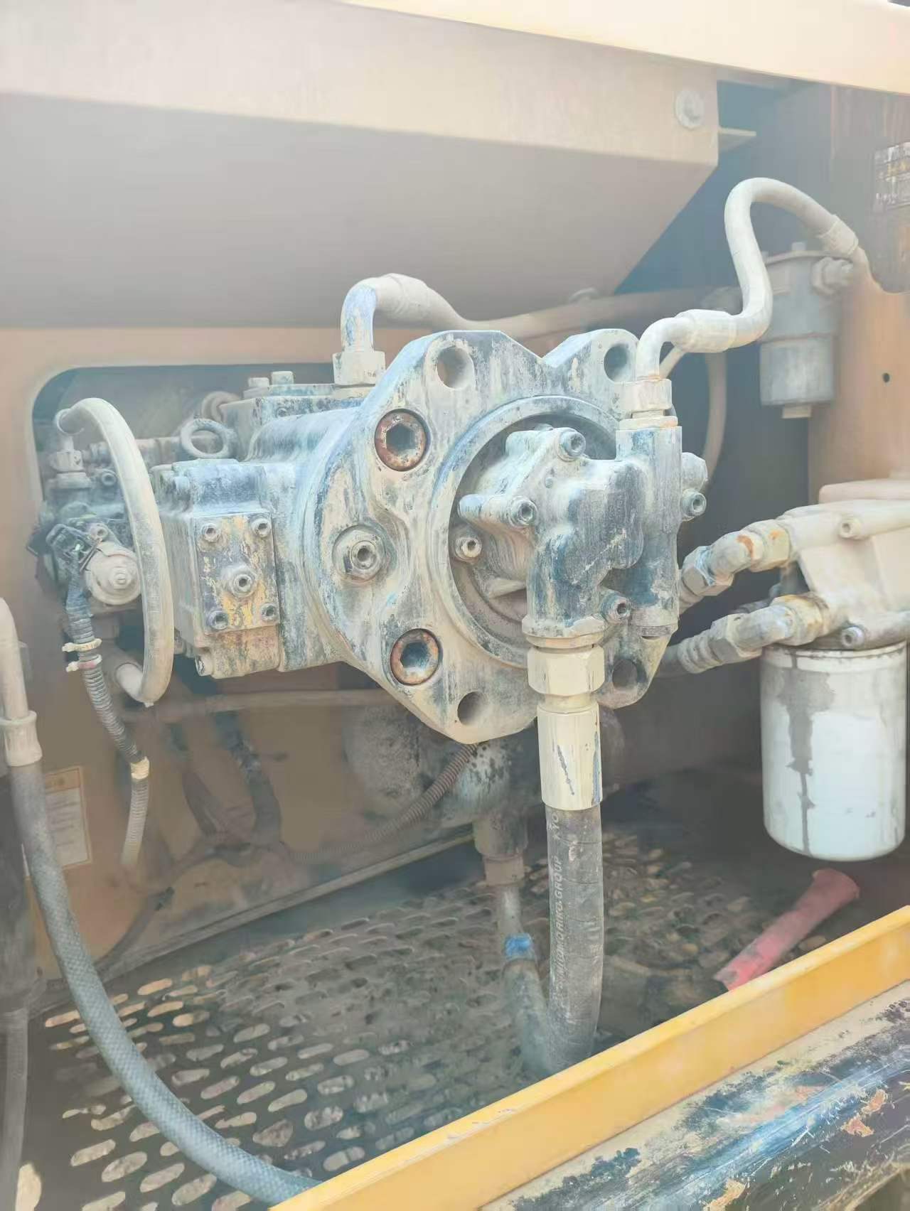 Buy Sany SY215C Used Excavator / 4 Buy Sany SY215C Used Excavator / 4