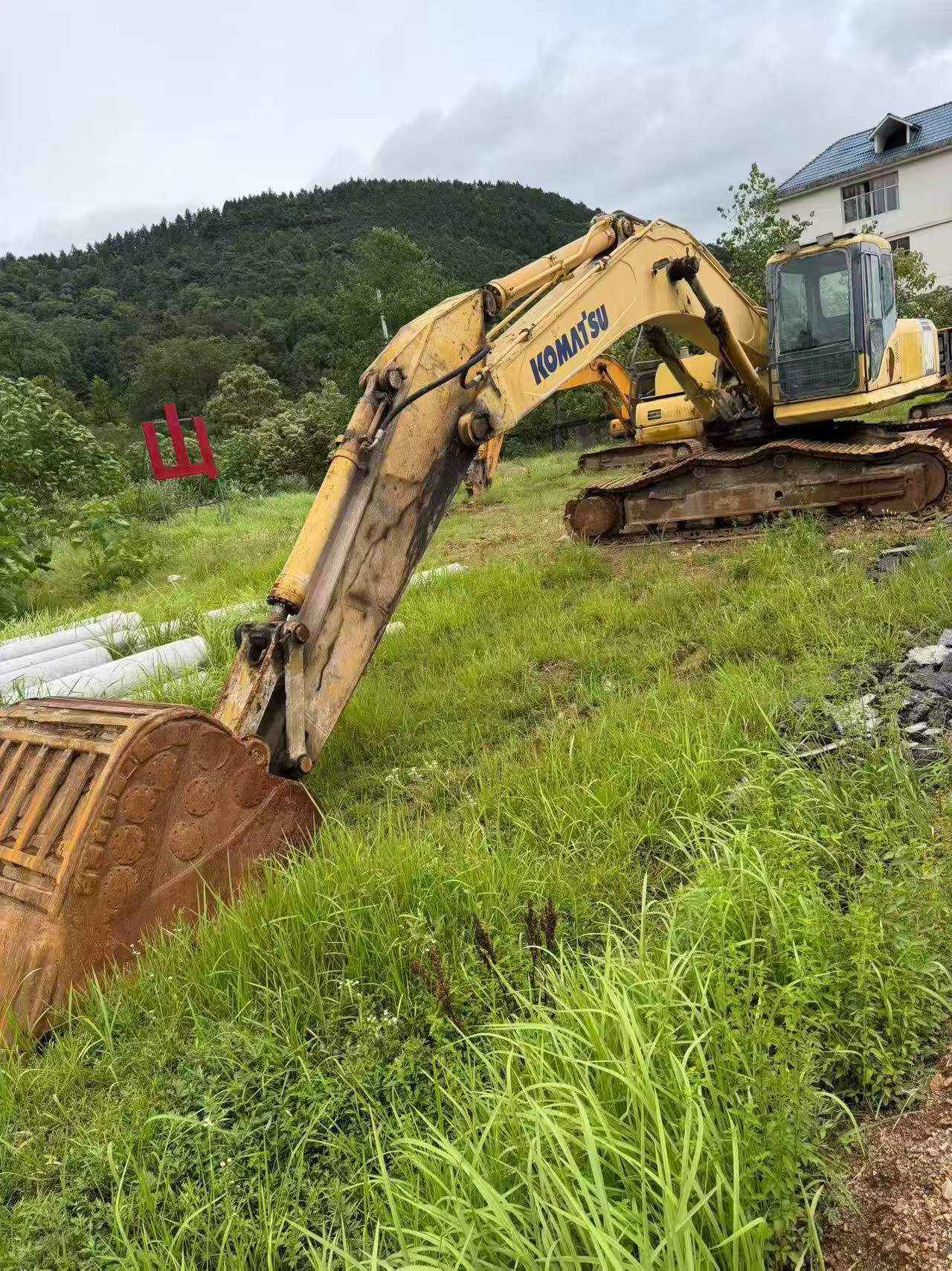 Buy Komatsu PC360-7 Used Excavator / 2 Buy Komatsu PC360-7 Used Excavator / 2