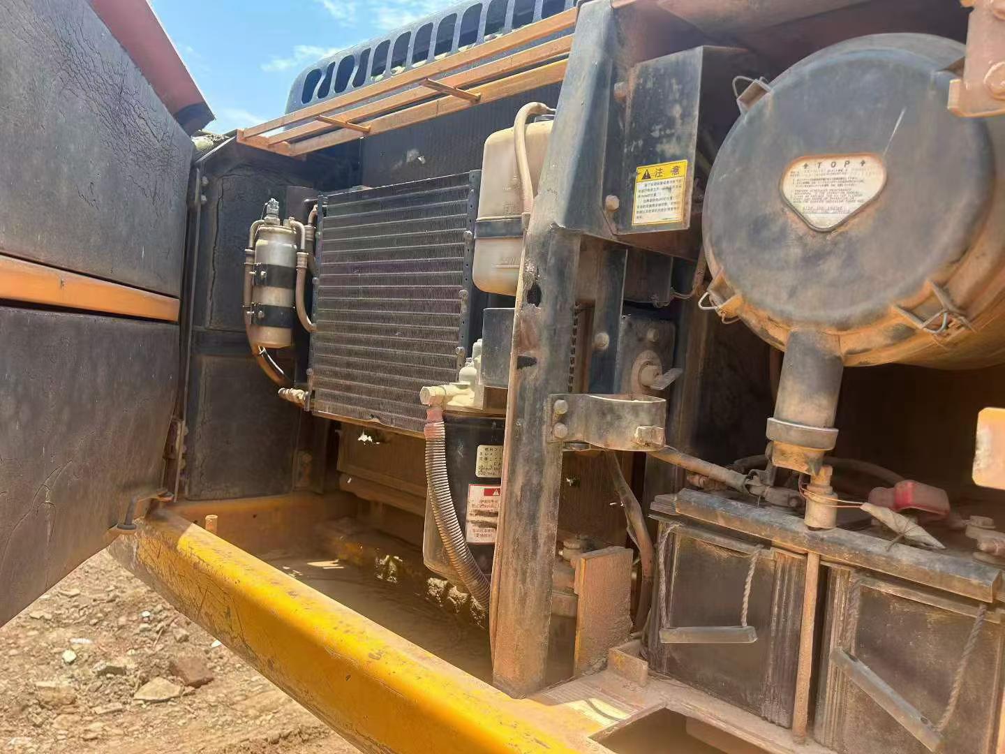Buy Kato Used Excavator / 4 Buy Kato Used Excavator / 4