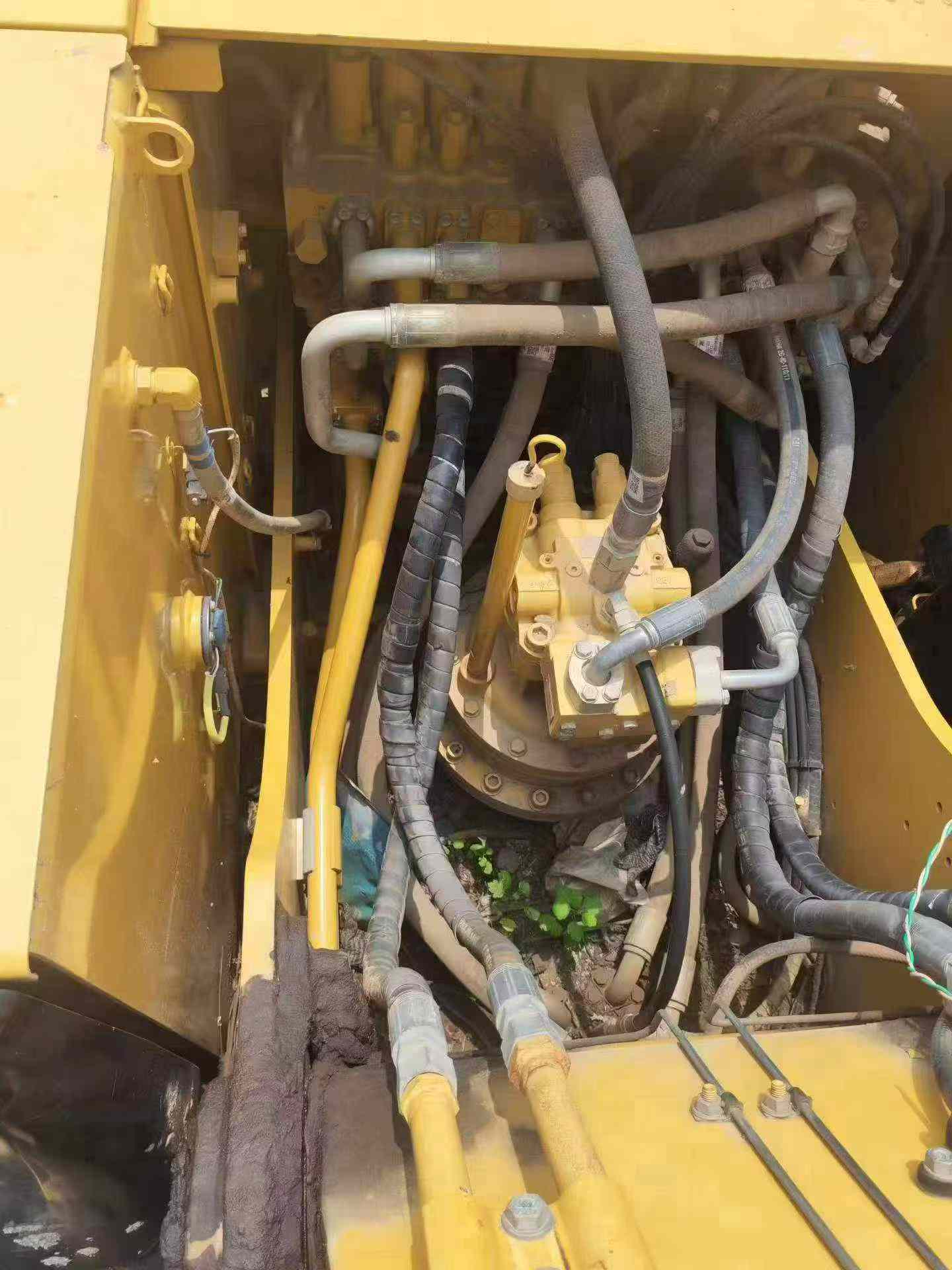 Buy Caterpillar 320D Used Excavator / 4 Buy Caterpillar 320D Used Excavator / 4