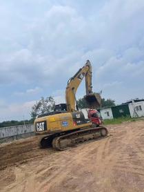 Buy Caterpillar 323 Used Excavator / 3 Buy Caterpillar 323 Used Excavator / 3