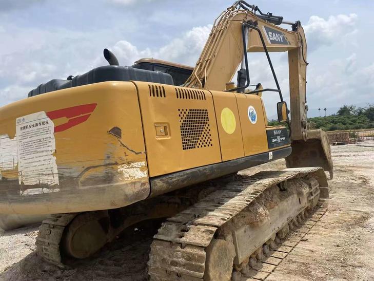 Buy Sany SY200C Used Excavator / 1
