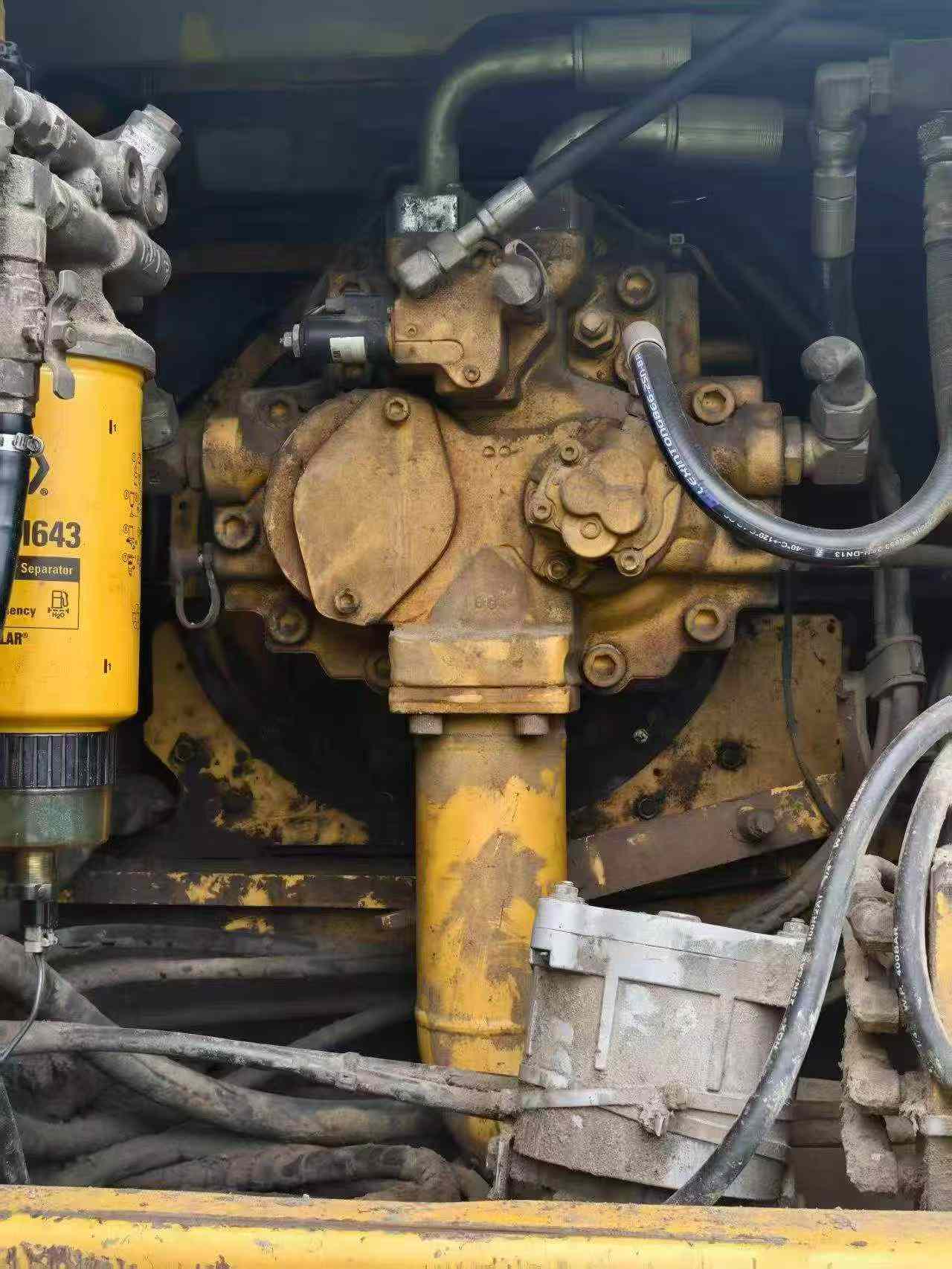 Buy Caterpillar 340D2L Used Excavator / 2 Buy Caterpillar 340D2L Used Excavator / 2