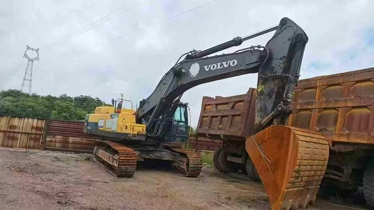Buy Volvo EC480DL Used Excavator / 1