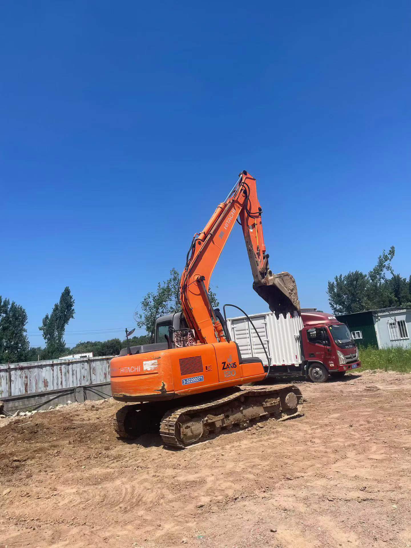 Buy Hitachi EX120 Used Excavator / 3 Buy Hitachi EX120 Used Excavator / 3