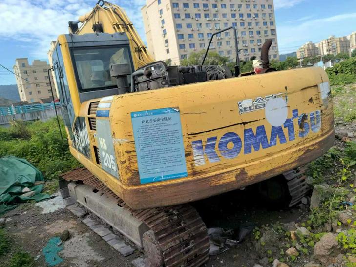 Buy Komatsu HB205-1 Used Excavator / 1