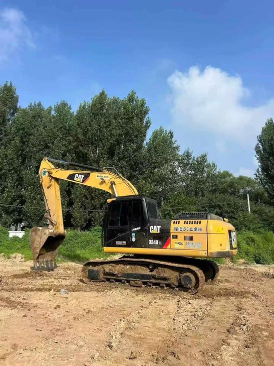Buy Caterpillar 324D Used Excavator / 1