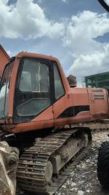 Buy Doosan DH220-7 Used Excavator / 7 Buy Doosan DH220-7 Used Excavator / 7