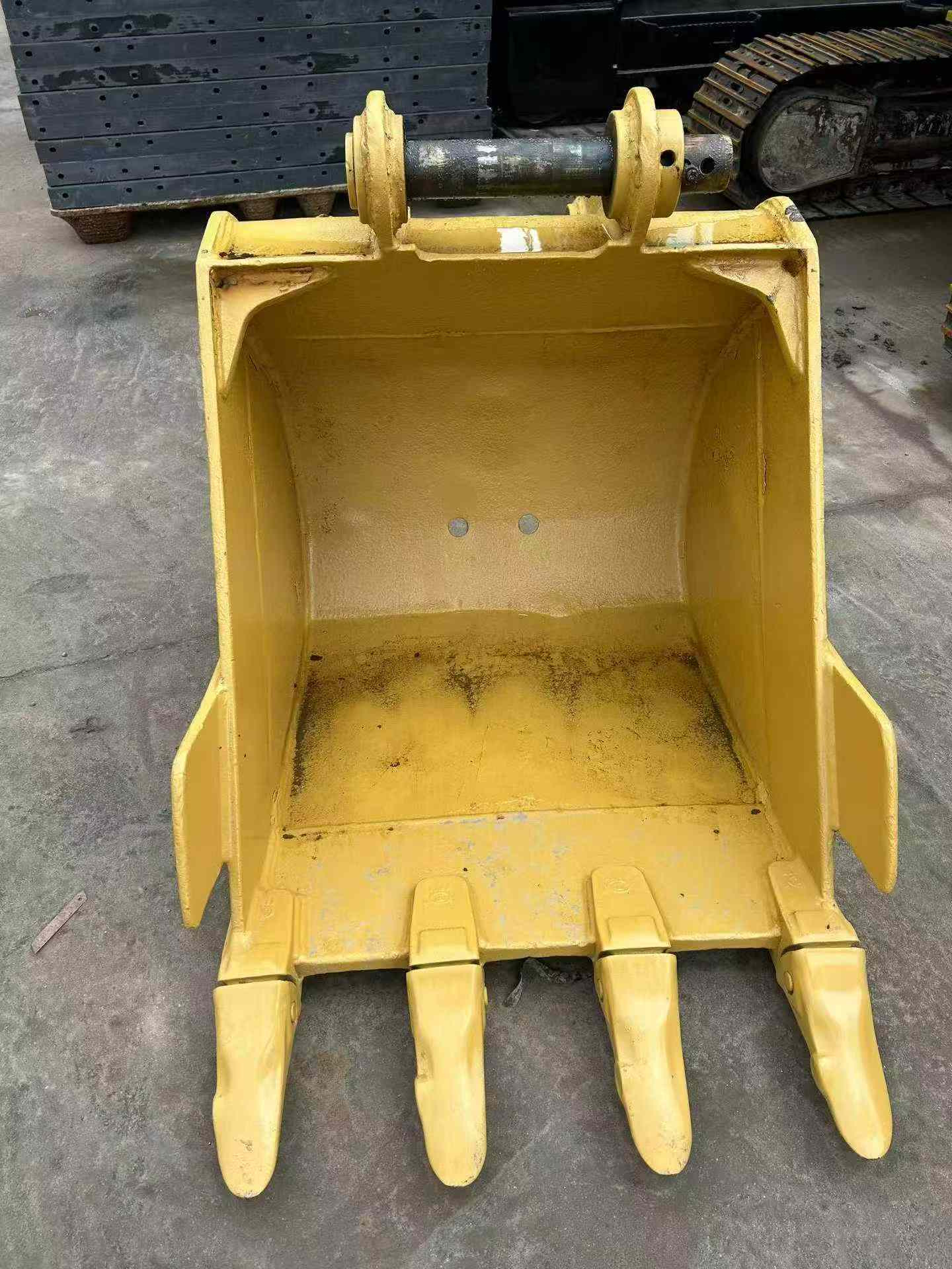 Buy Caterpillar 323 Used Excavator / 4 Buy Caterpillar 323 Used Excavator / 4