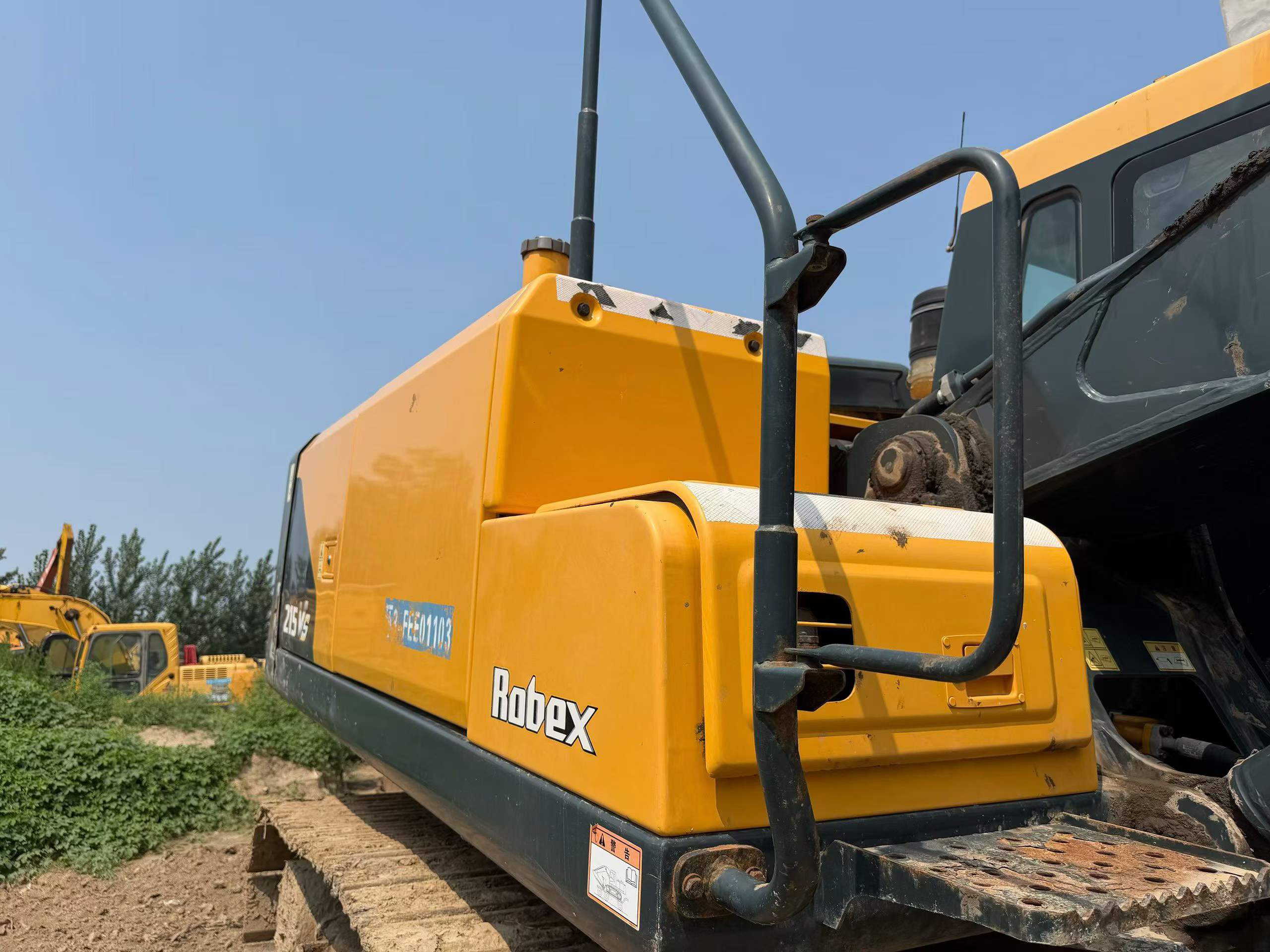 Buy Hyundai R215-7 Used Excavator / 9 Buy Hyundai R215-7 Used Excavator / 9