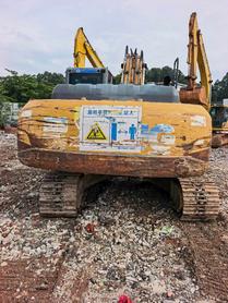 Buy XCMG XE200D Used Excavator / 3 Buy XCMG XE200D Used Excavator / 3