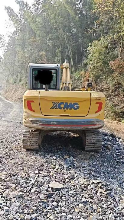 Buy XCMG XE75C Used Excavator / 1