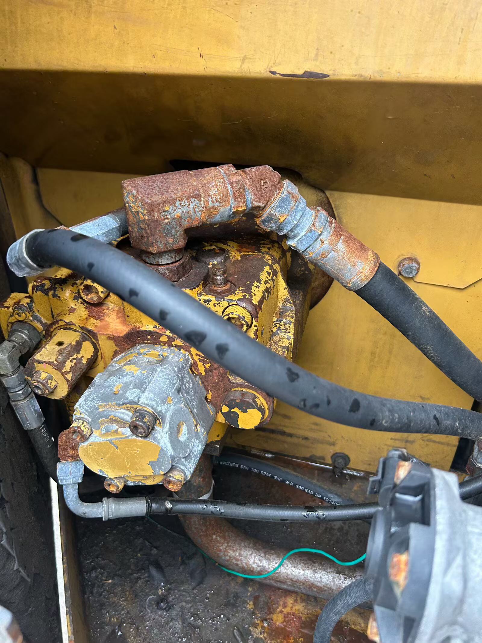 Buy Caterpillar 307B Used Excavator / 4 Buy Caterpillar 307B Used Excavator / 4