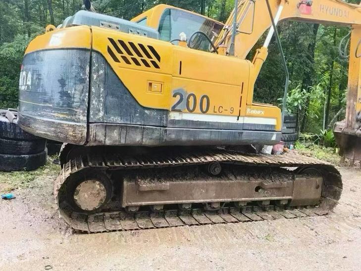 Buy Hyundai R150-7 Used Excavator / 1