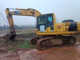 Buy Komatsu PC200-8N1 Used Excavator / 2 Buy Komatsu PC200-8N1 Used Excavator / 2