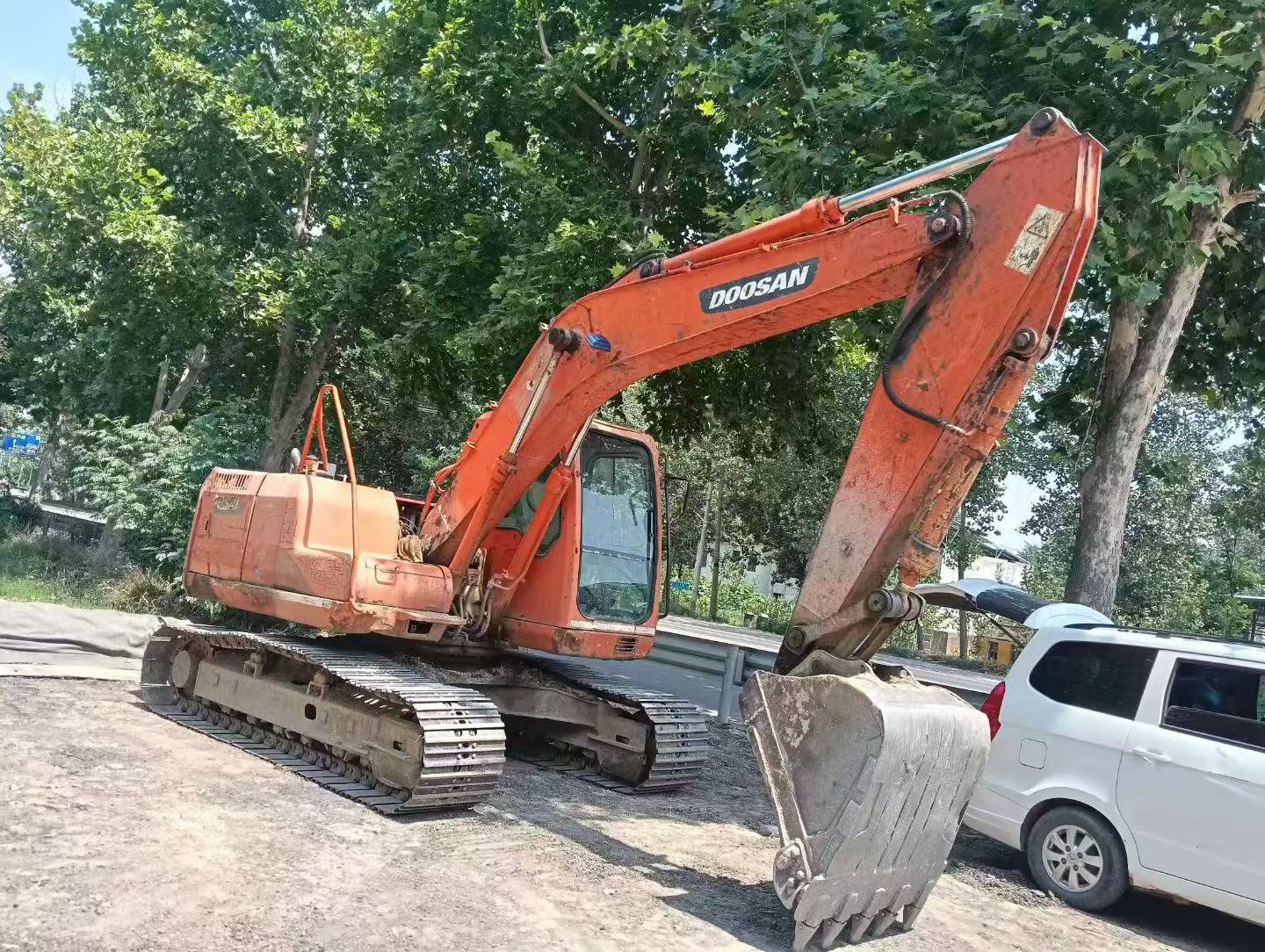 Buy Doosan DH150 Used Excavator / 6 Buy Doosan DH150 Used Excavator / 6