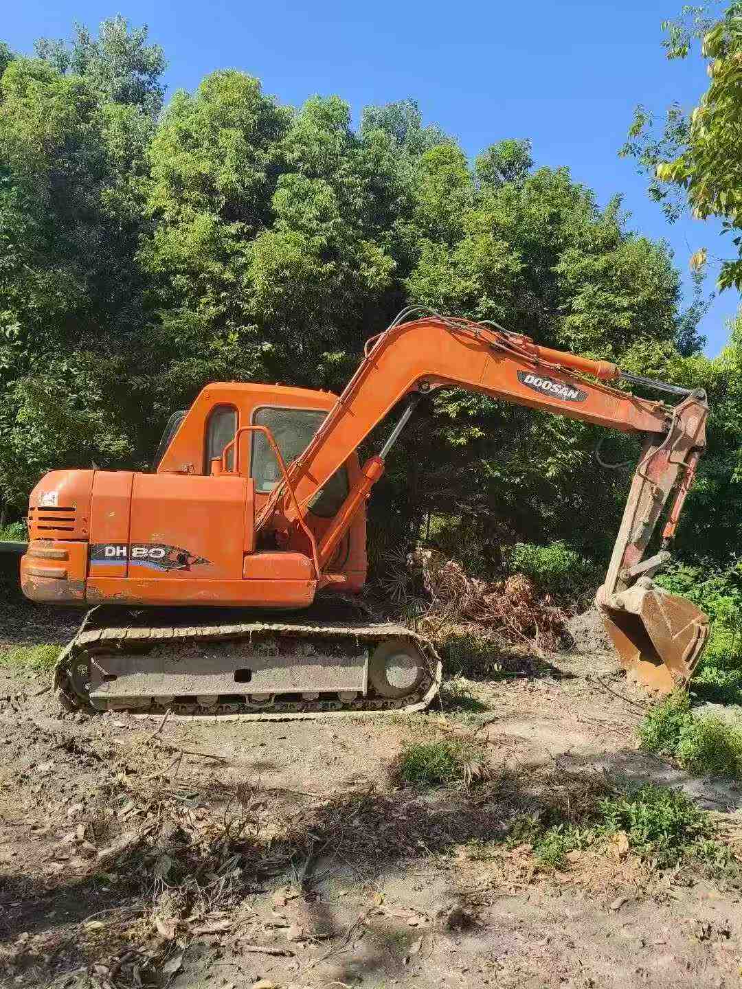 Buy Doosan DH80G Used Excavator / 9