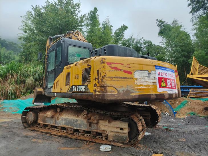 Buy Sany SY205C Used Excavator / 1