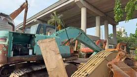 Buy Kobelco SK200 Used Excavator / 3 Buy Kobelco SK200 Used Excavator / 3