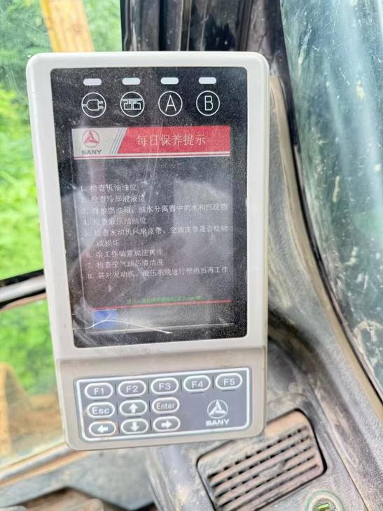 Buy Sany SY215C Used Excavator / 1