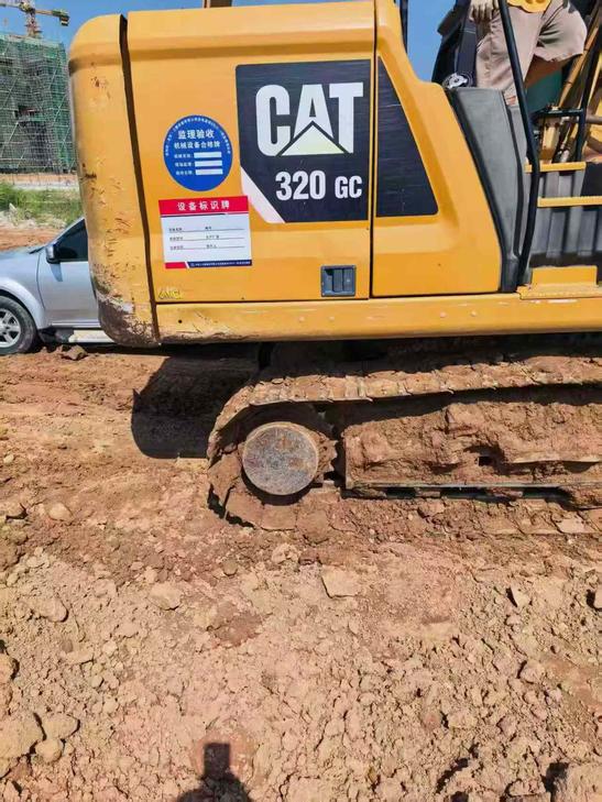 Buy Caterpillar 320GC Used Excavator / 1