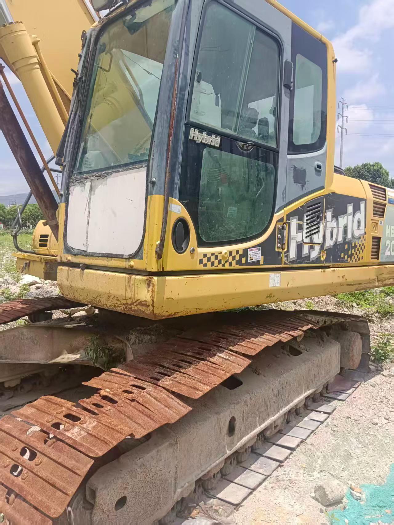 Buy Komatsu HB205-1 Used Excavator / 1