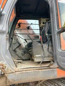 Buy Hitachi ZX200-6 Used Excavator / 4 Buy Hitachi ZX200-6 Used Excavator / 4