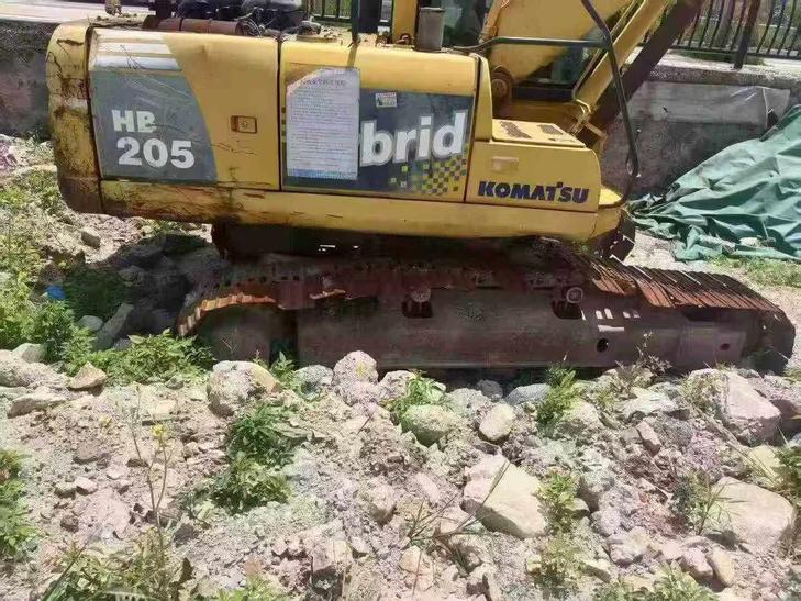 Buy Komatsu HB205-1 Used Excavator / 1