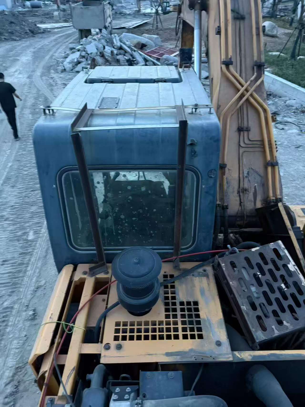 Buy Hyundai R215-7 Used Excavator / 4 Buy Hyundai R215-7 Used Excavator / 4