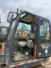 Buy Doosan DH60 Used Excavator / 4 Buy Doosan DH60 Used Excavator / 4