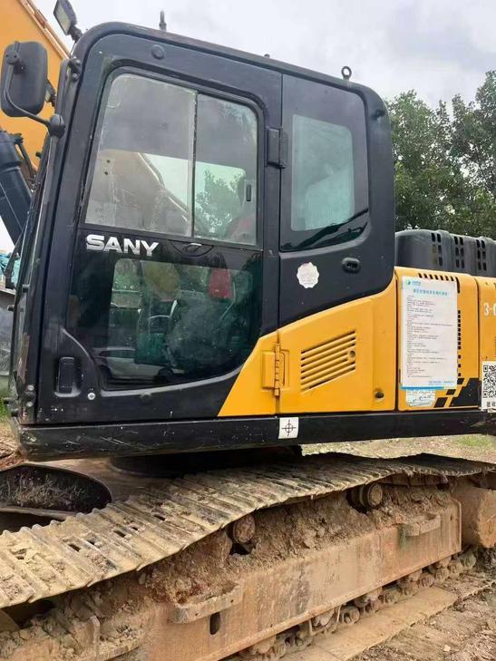 Buy Sany SY205C Used Excavator / 1
