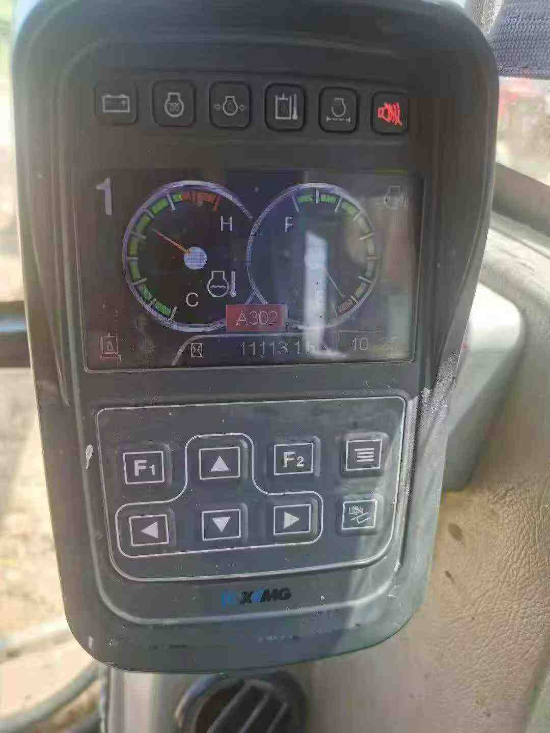 Buy XCMG XE75C Used Excavator / 1
