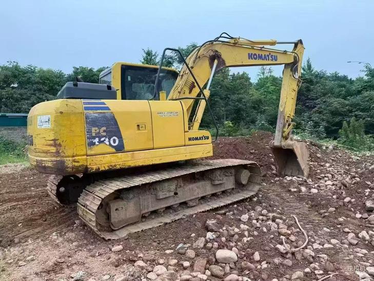 Buy Komatsu PC130 Used Excavator / 1