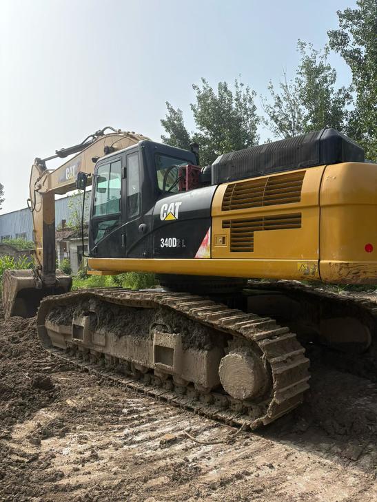 Buy Caterpillar 340D2L Used Excavator / 1