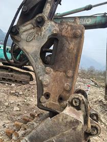 Buy Kobelco SK200LC Used Excavator / 6 Buy Kobelco SK200LC Used Excavator / 6