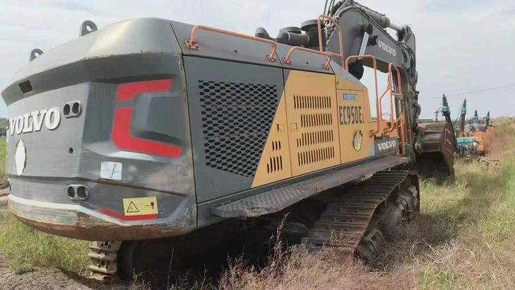 Buy Volvo EC950E Used Excavator / 1