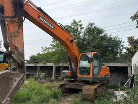 Buy Doosan DH215-7 Used Excavator / 3 Buy Doosan DH215-7 Used Excavator / 3