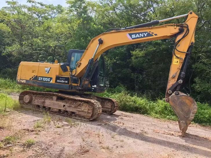 Buy Sany SY135 Used Excavator / 1