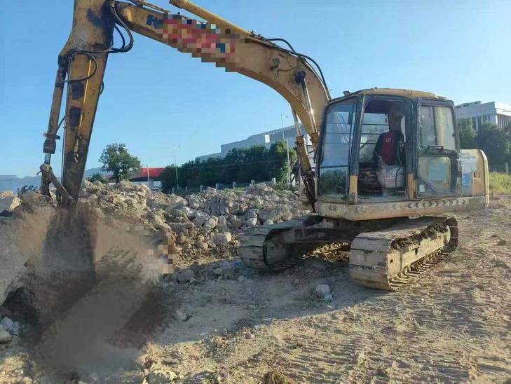 Buy Komatsu PC130-7 Used Excavator / 1