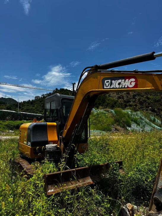 Buy XCMG XE60 Used Excavator / 1