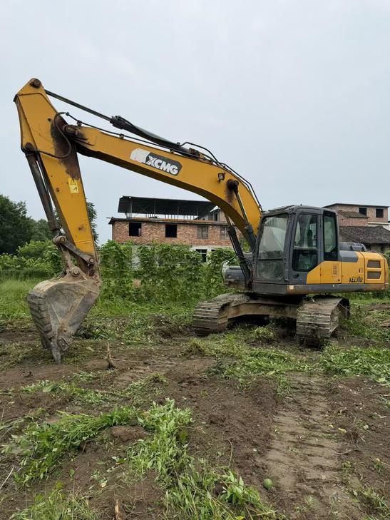 Buy XCMG XE200 Used Excavator / 1