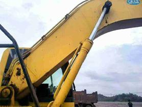 Buy Komatsu PC210 Used Excavator / 2 Buy Komatsu PC210 Used Excavator / 2