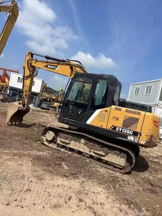 Buy Sany SY125C Used Excavator / 1