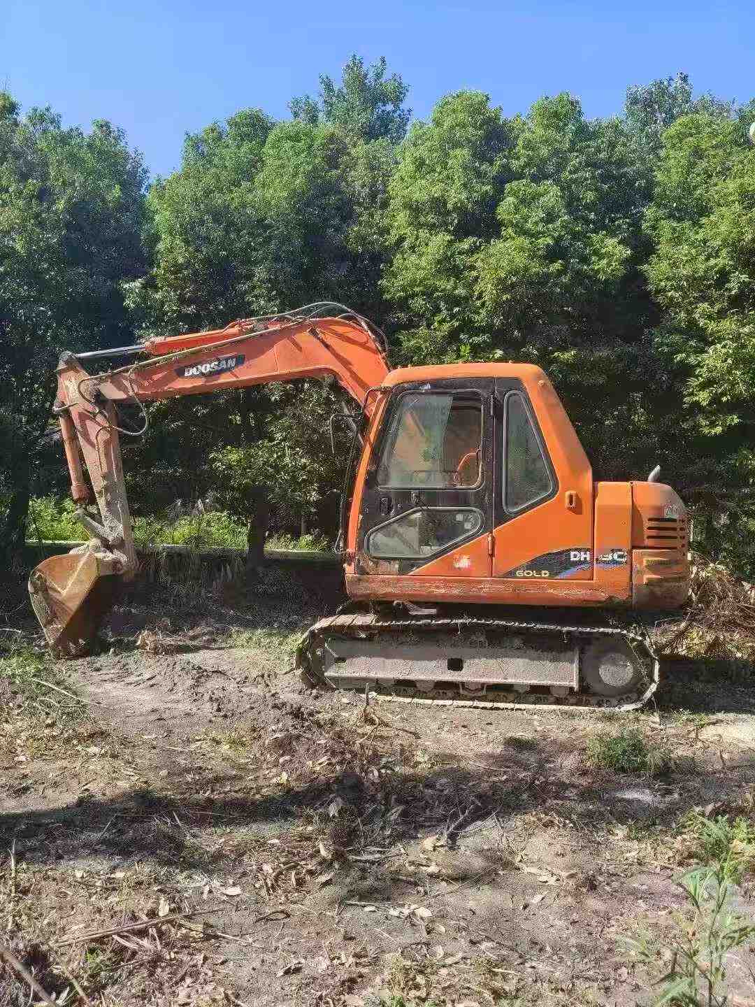 Buy Doosan DH80G Used Excavator / 3