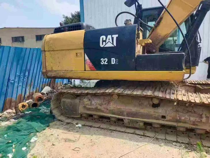 Buy Caterpillar 320A Used Excavator / 1