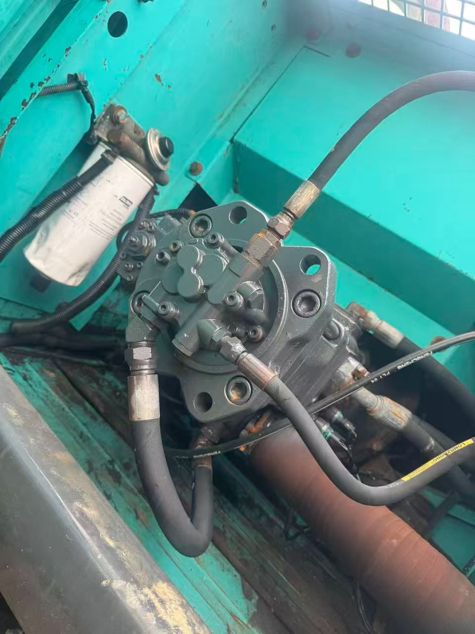 Buy Kobelco SK200-10 Used Excavator / 7 Buy Kobelco SK200-10 Used Excavator / 7