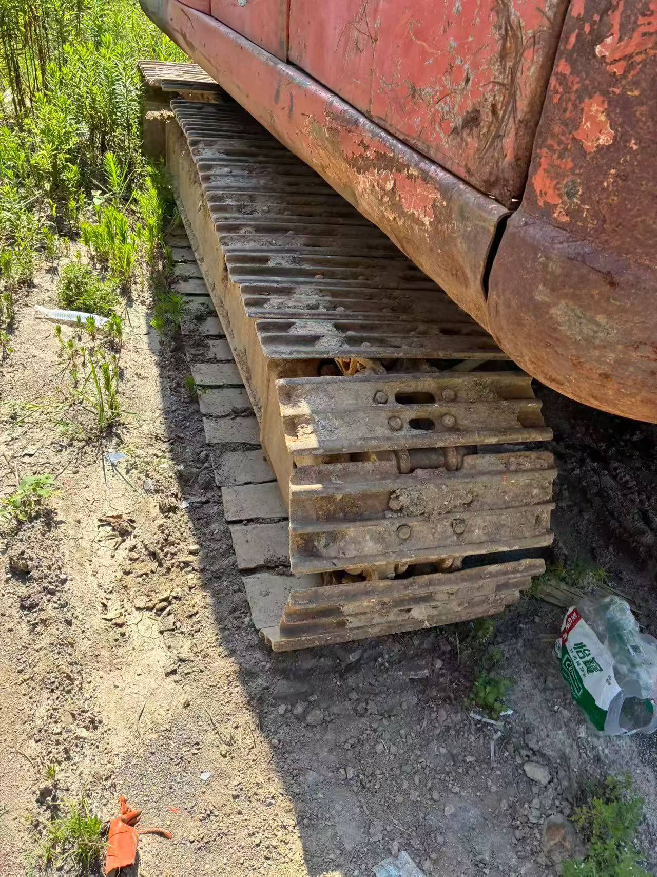 Buy Hitachi ZX200-6 Used Excavator / 5 Buy Hitachi ZX200-6 Used Excavator / 5