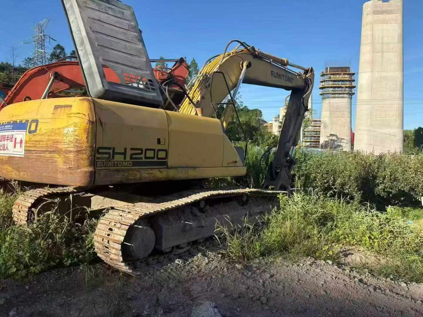 Buy Sumitomo SH240-3 Used Excavator / 2 Buy Sumitomo SH240-3 Used Excavator / 2