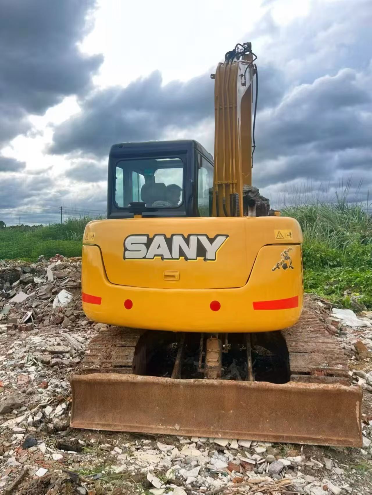 Buy Sany SY75 Used Excavator / 2 Buy Sany SY75 Used Excavator / 2